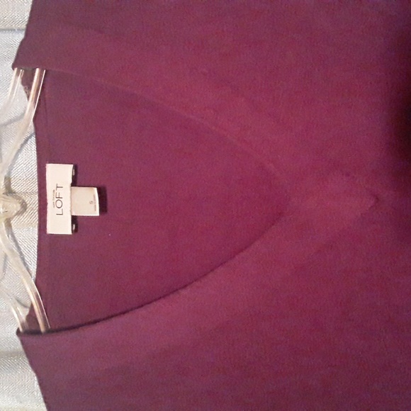 LOFT Raspberry V-Neck Sweater - Picture 2 of 6